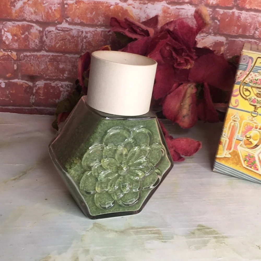 Avon vintage 12